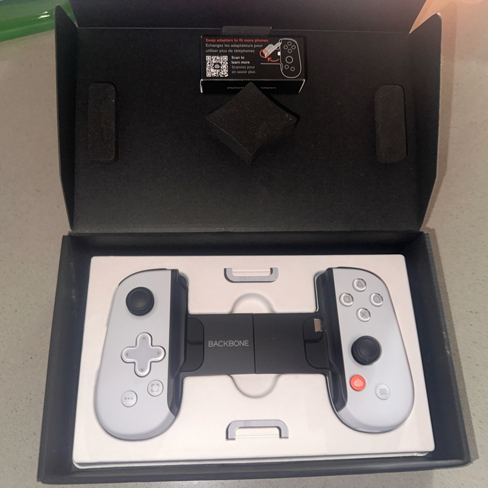 Backbone One PlayStation Edition (USB-C) Mobile Gaming Controller 2nd Gen White